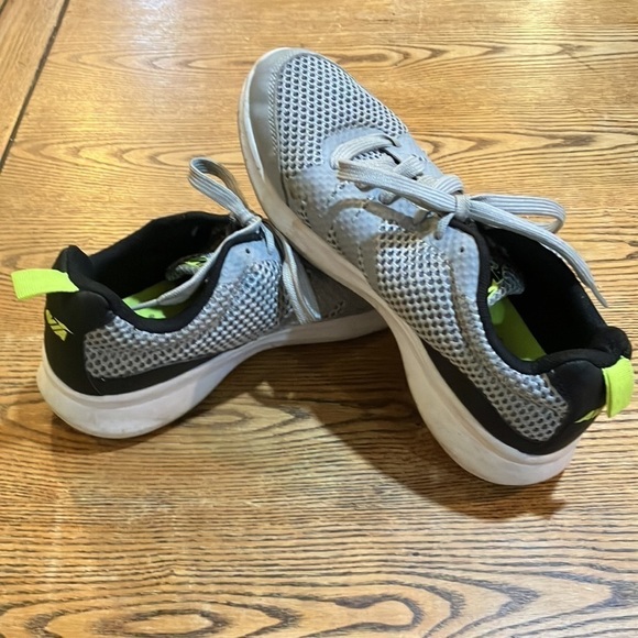 AVIA athletic shoes size 8 in Box 35 - Picture 2 of 6